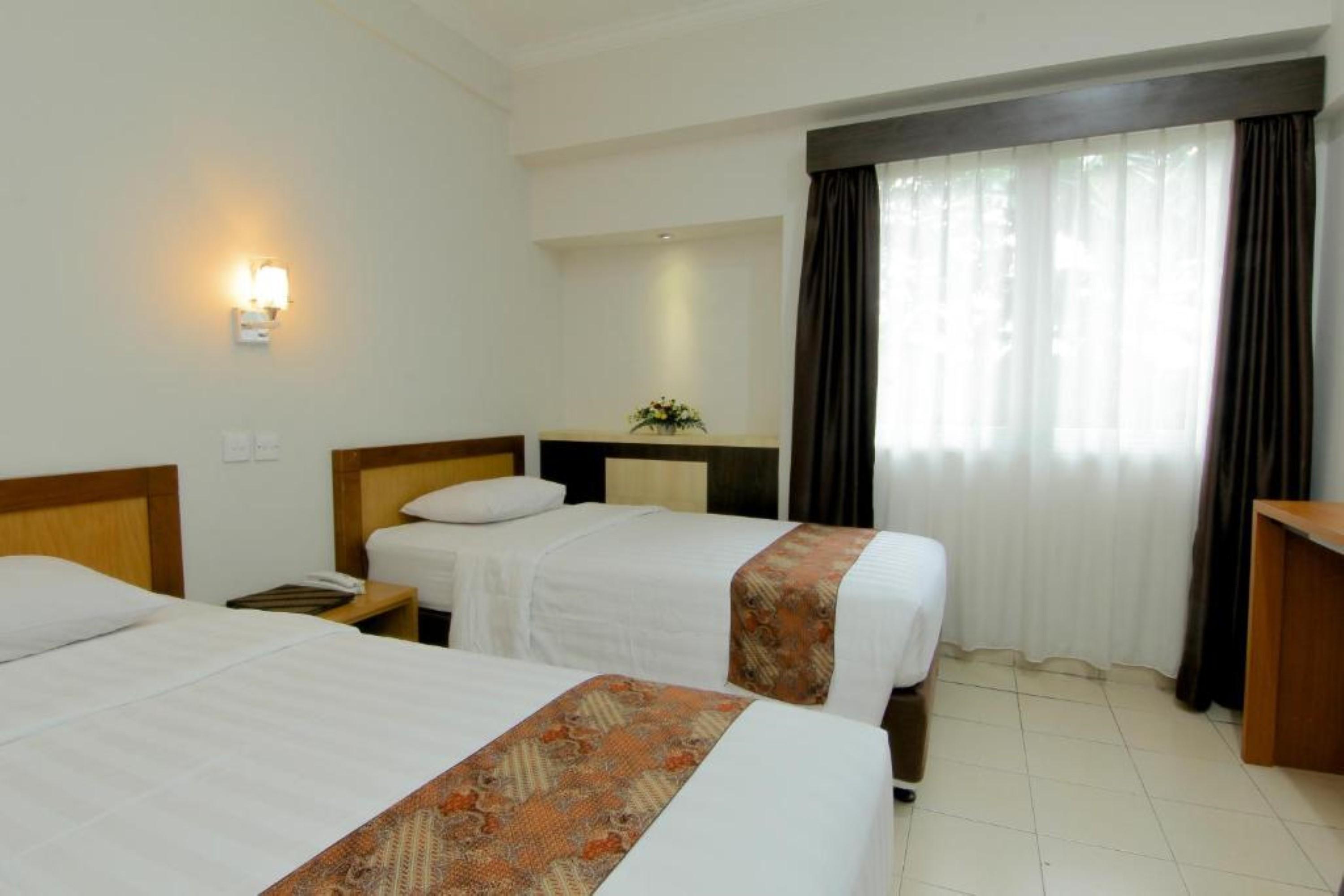 University Hotel Sunan Kalijaga 칼라산 외부 사진