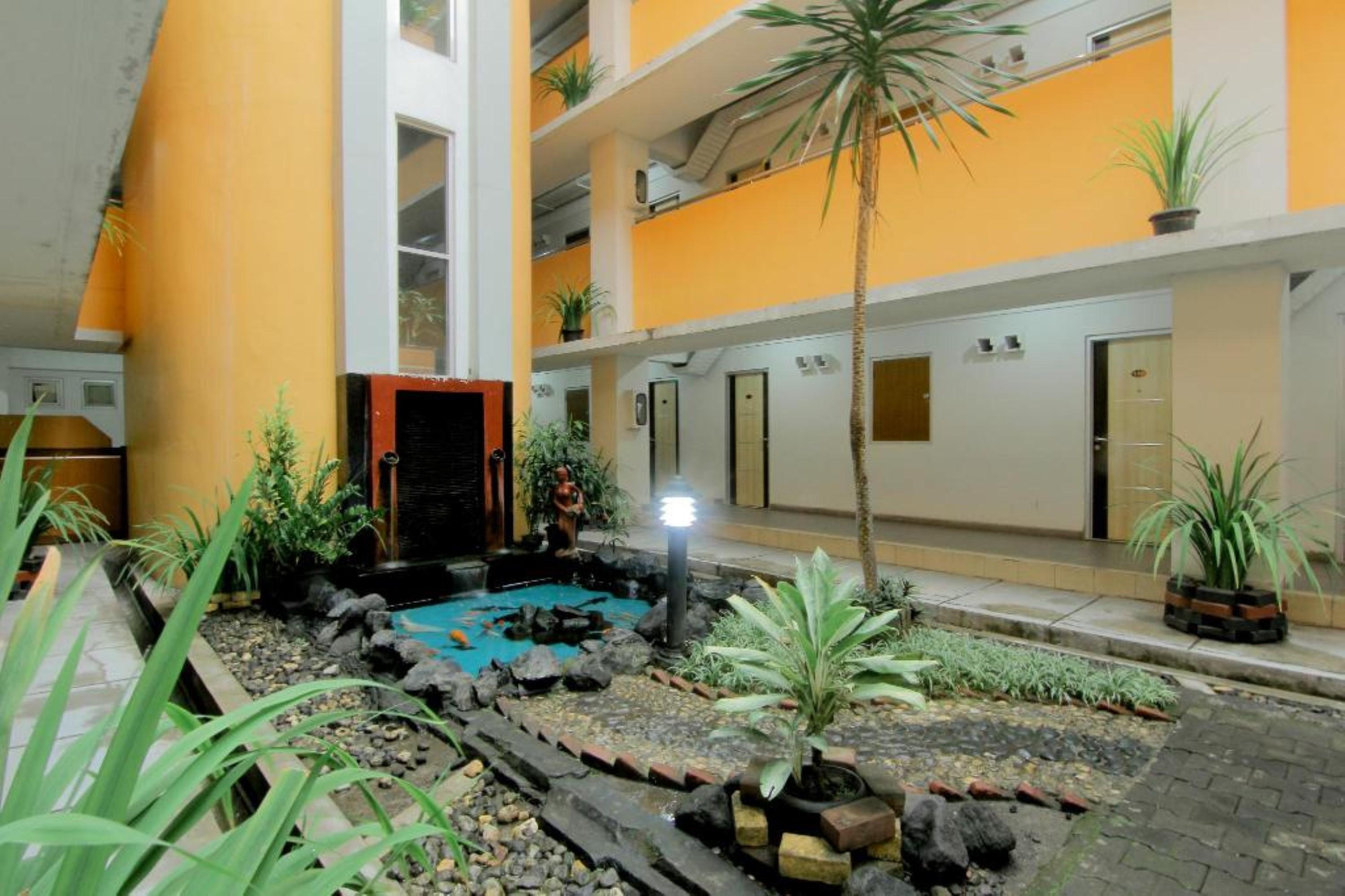 University Hotel Sunan Kalijaga 칼라산 외부 사진