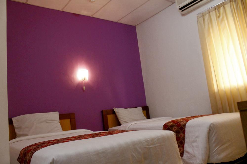 University Hotel Sunan Kalijaga 칼라산 외부 사진