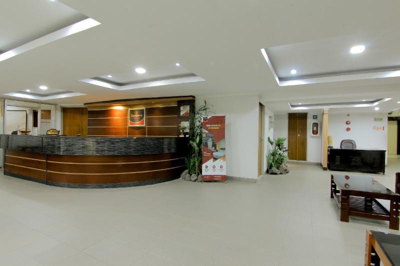 University Hotel Sunan Kalijaga 칼라산 외부 사진